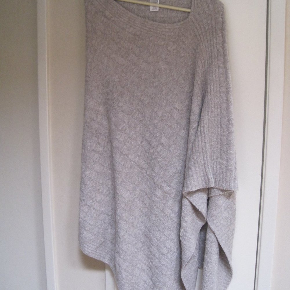 Baerfoot Dreams cozy chiclite cable poncho